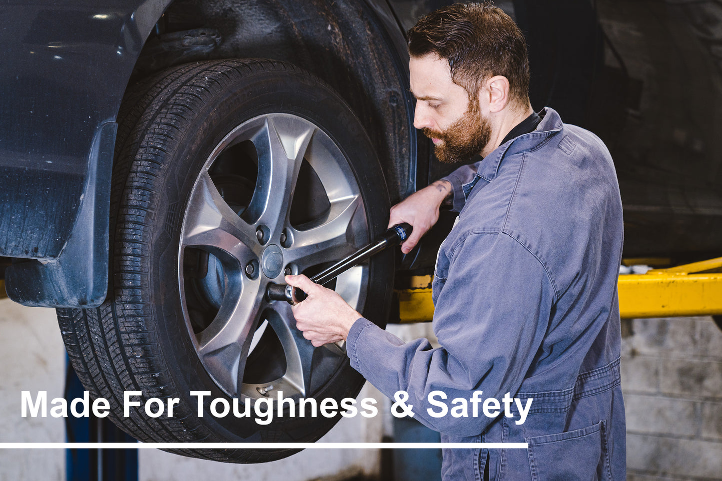 3/8" Drive 10-100 ft-lb (16.9-138.9 Nm) Dual-Direction Click Professional Torque Wrench
